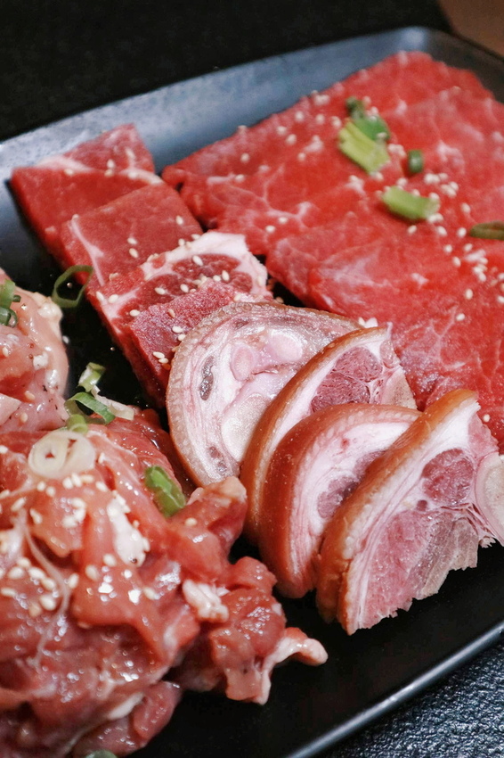 瓦崎燒烤火鍋|精緻鍋物吃到飽