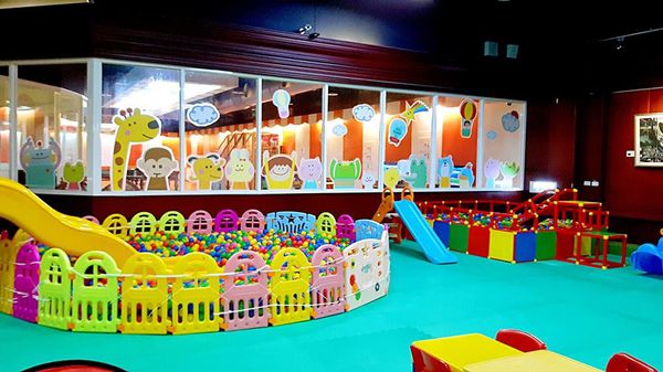 25555539_1640421855979028_2082263744_n