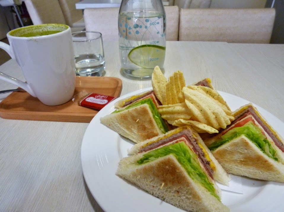 【苗栗頭份】明亮舒服的咖啡店，一次遇見便再也難忘－啡克CafeFreak