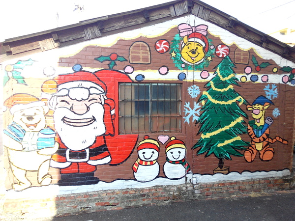 下營區維尼村：【臺南Ω下營區】小熊維尼彩繪村。結合在地文化信仰的維尼彩繪