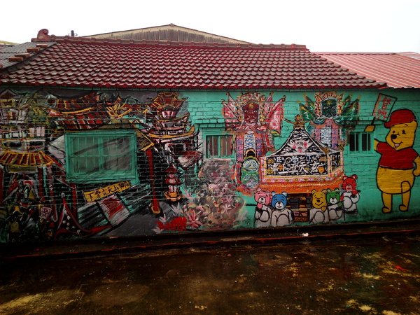 下營區維尼村：【臺南Ω下營區】小熊維尼彩繪村。結合在地文化信仰的維尼彩繪