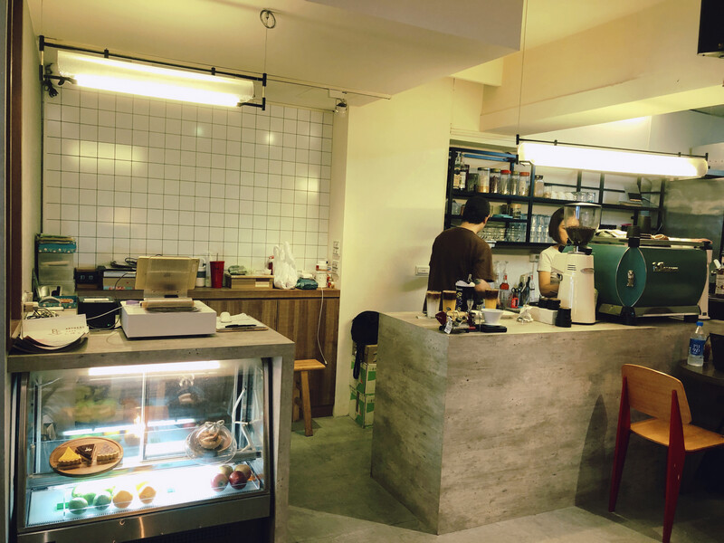 上樓看看咖啡Arthere Café  捷運市政府站超人氣不限時咖啡廳 適合讀書辦公的台北信義區咖啡廳 – Maji食尚旅圖