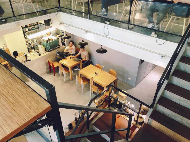 上樓看看咖啡Arthere Café  捷運市政府站超人氣不限時咖啡廳 適合讀書辦公的台北信義區咖啡廳 – Maji食尚旅圖