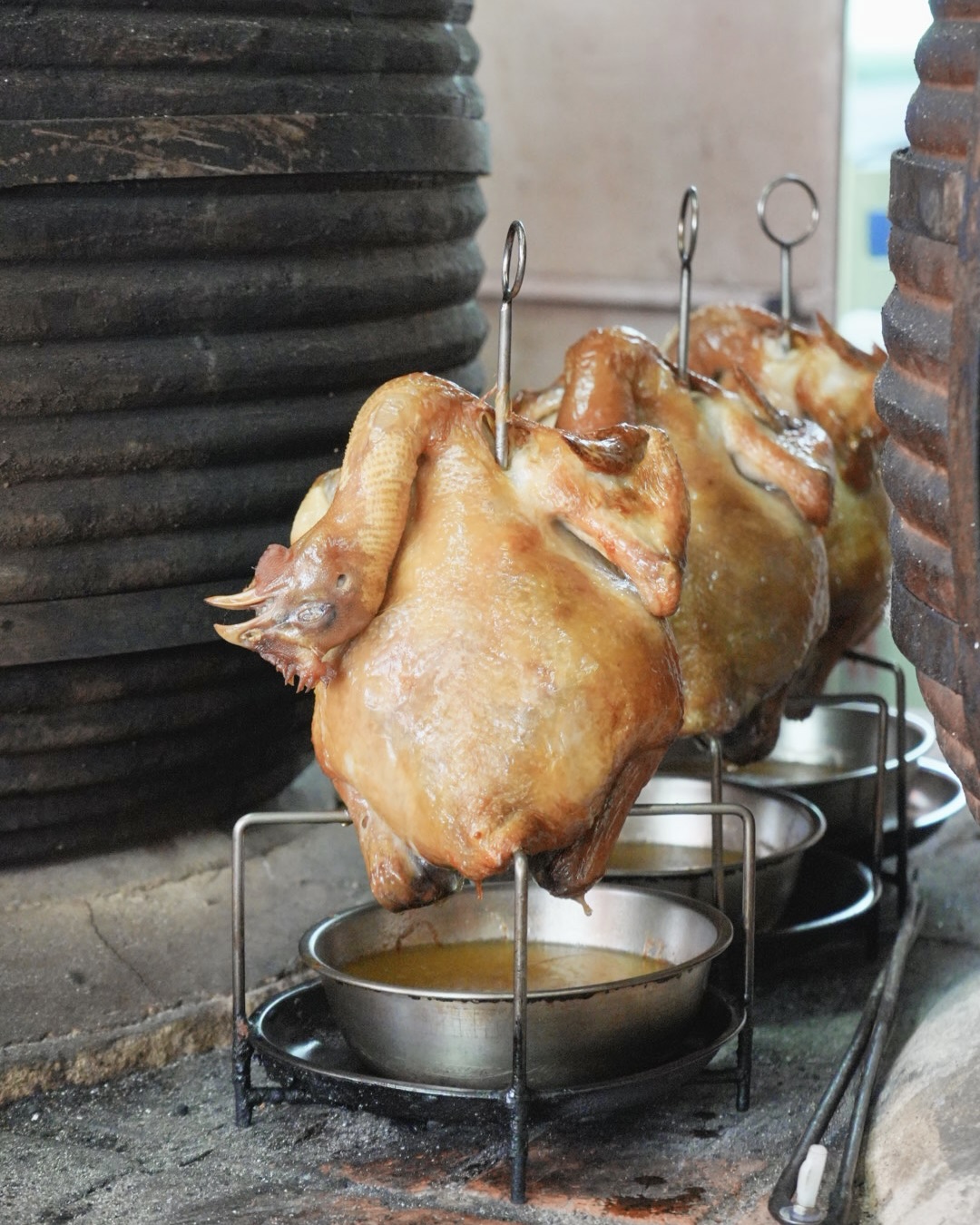 宜蘭百匯窯烤雞！米其林名廚評選十大好食～龍眼木窯烤秒殺招牌雞，平價桌菜多樣選擇