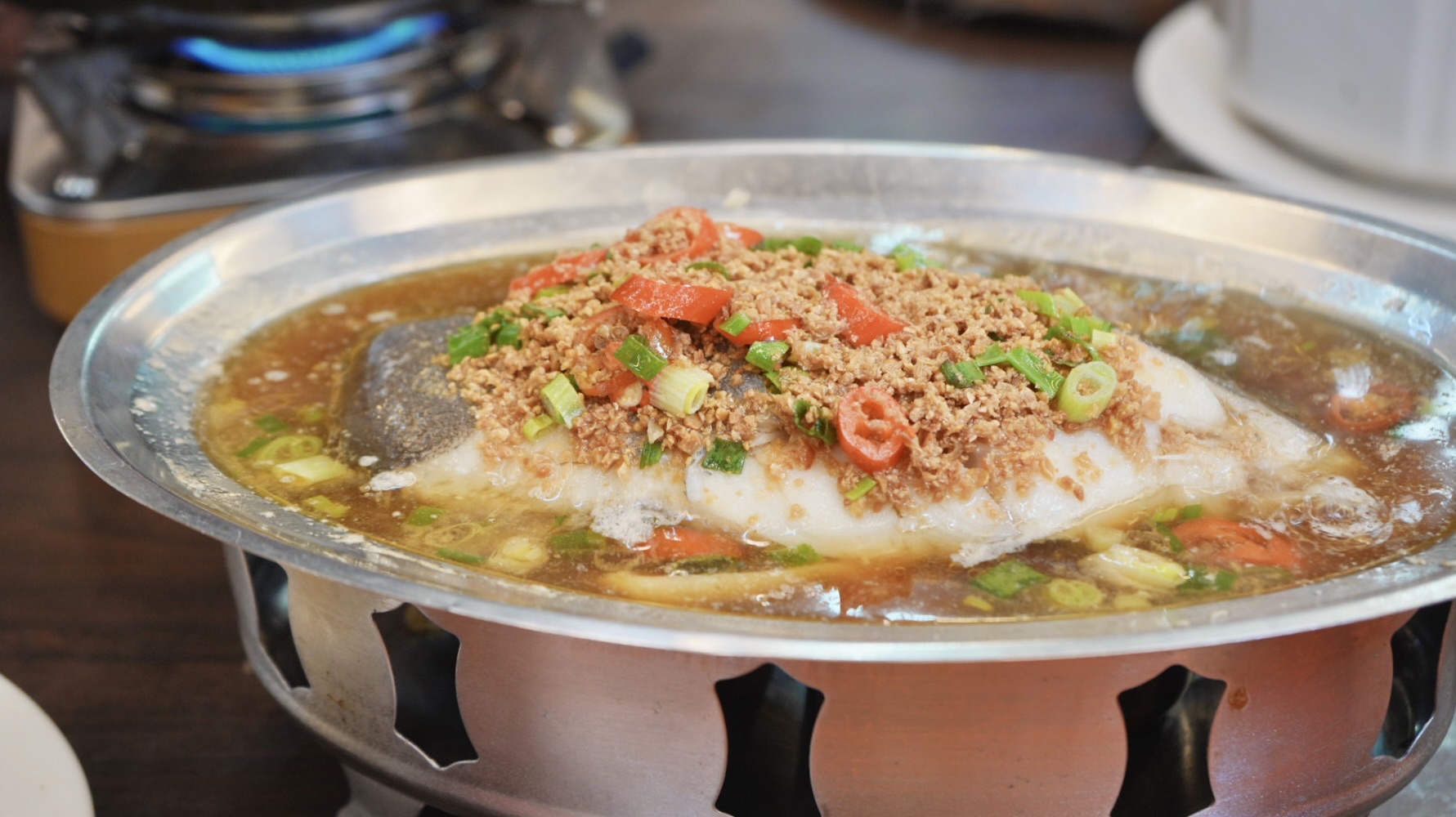 宜蘭百匯窯烤雞！米其林名廚評選十大好食～龍眼木窯烤秒殺招牌雞，平價桌菜多樣選擇