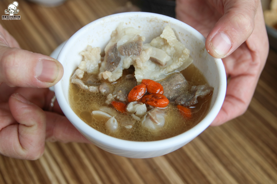 春芳燒烤羊肉爐 彰化羊肉 溪湖美食 必吃羊肉 彰化美食 羊肉好吃