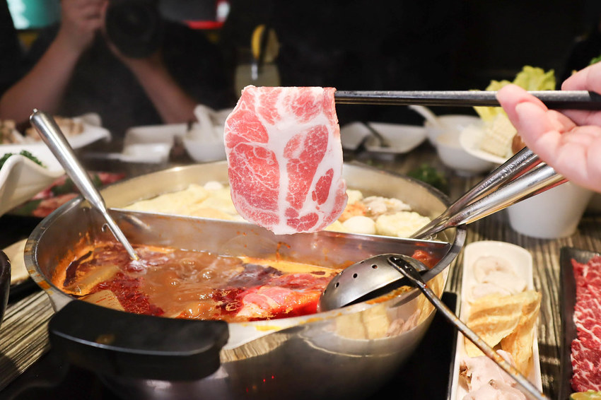 麻神麻辣火鍋 (60)