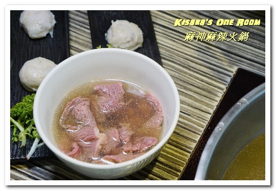 麻神麻辣火鍋：南京東路美食．由招待所起家，滿是頂級食材的美味殿堂──麻神麻辣火鍋