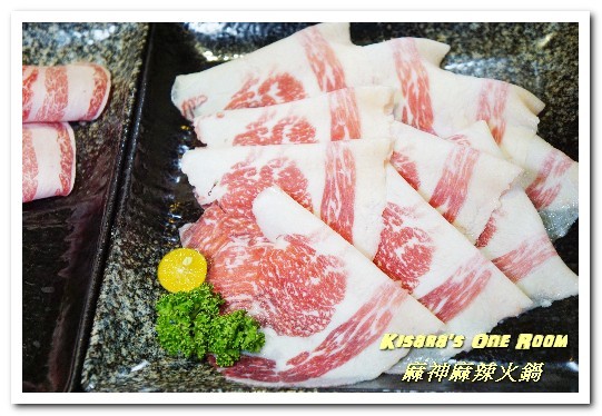 麻神麻辣火鍋：南京東路美食．由招待所起家，滿是頂級食材的美味殿堂──麻神麻辣火鍋