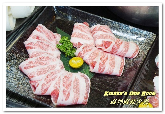 麻神麻辣火鍋：南京東路美食．由招待所起家，滿是頂級食材的美味殿堂──麻神麻辣火鍋