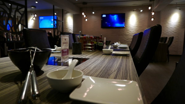 麻神麻辣火鍋:【台北市麻辣火鍋推薦】位於台北市南京東路的麻神麻辣火鍋~香而不辣、入口即化~呼朋引伴或是倆倆相望的火鍋新食代!噹噹媽火力全開大推薦!