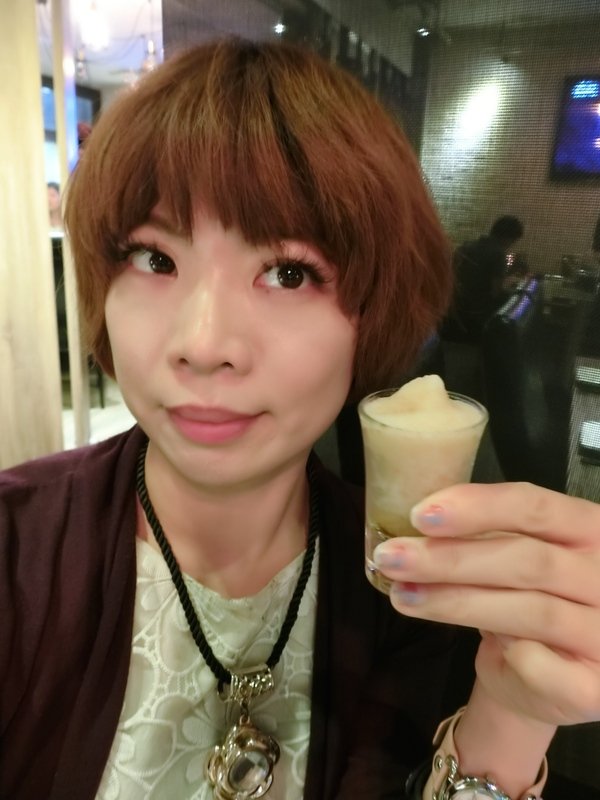 麻神麻辣火鍋:【台北市麻辣火鍋推薦】位於台北市南京東路的麻神麻辣火鍋~香而不辣、入口即化~呼朋引伴或是倆倆相望的火鍋新食代!噹噹媽火力全開大推薦!