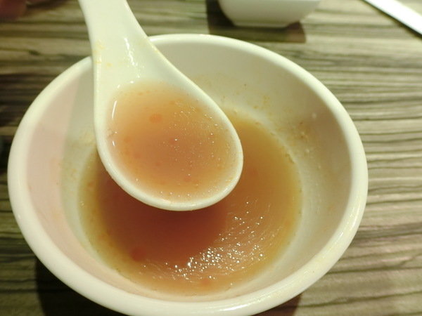 麻神麻辣火鍋:【台北市麻辣火鍋推薦】位於台北市南京東路的麻神麻辣火鍋~香而不辣、入口即化~呼朋引伴或是倆倆相望的火鍋新食代!噹噹媽火力全開大推薦!