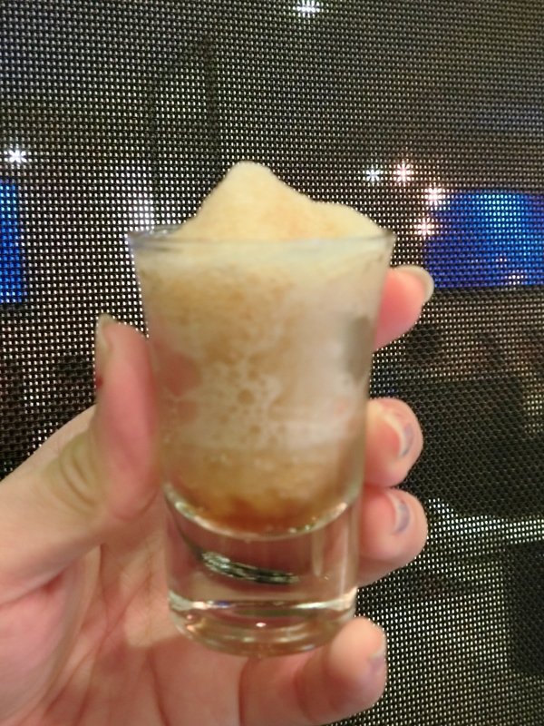 麻神麻辣火鍋:【台北市麻辣火鍋推薦】位於台北市南京東路的麻神麻辣火鍋~香而不辣、入口即化~呼朋引伴或是倆倆相望的火鍋新食代!噹噹媽火力全開大推薦!