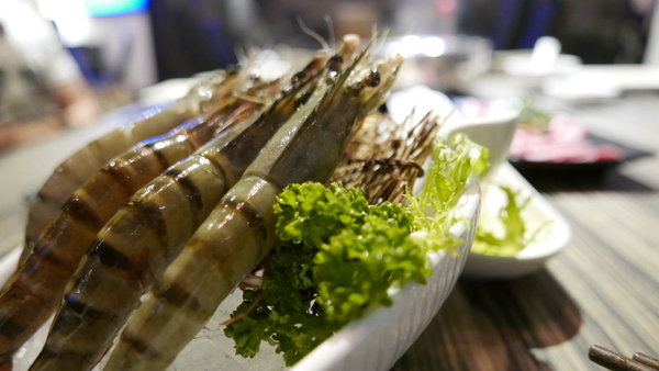 麻神麻辣火鍋:【台北市麻辣火鍋推薦】位於台北市南京東路的麻神麻辣火鍋~香而不辣、入口即化~呼朋引伴或是倆倆相望的火鍋新食代!噹噹媽火力全開大推薦!