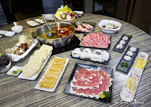 麻神麻辣火鍋：麻神麻辣鍋 費時熬煮的麻辣湯底涮入各種頂級食材 銷魂香麻滋味令人垂涎！台北宵夜/麻辣火鍋/捷運南京三民站/台北松山鍋物