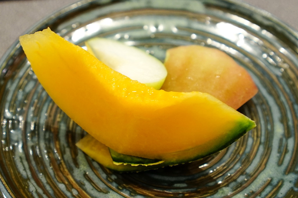 台中美食。十秋 旬、割烹--隱身巷弄中--慢慢的餵飽你--豐富中帶點小店的風格