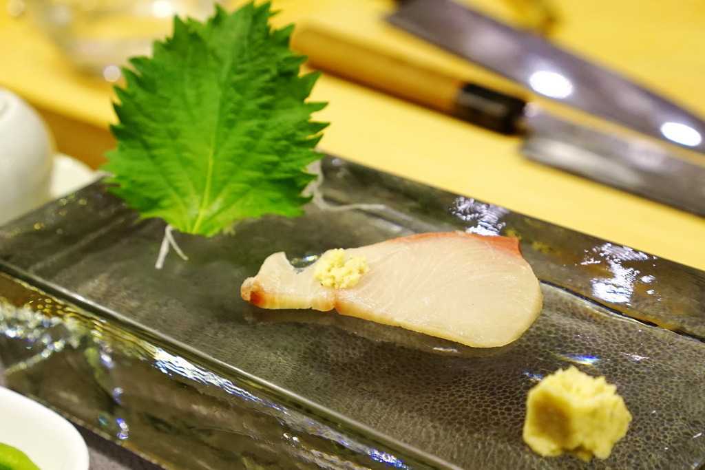 台中美食。十秋 旬、割烹--隱身巷弄中--慢慢的餵飽你--豐富中帶點小店的風格