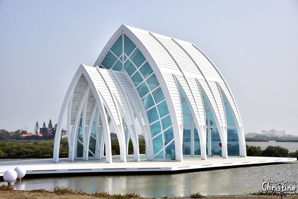 【台南。景點】 北門區 / 北門水晶教堂，北門遊客中心，浪漫婚紗拍照景點
