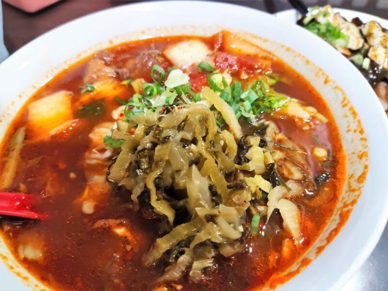 牛肉傳奇 蕃茄泡菜牛肉冬粉