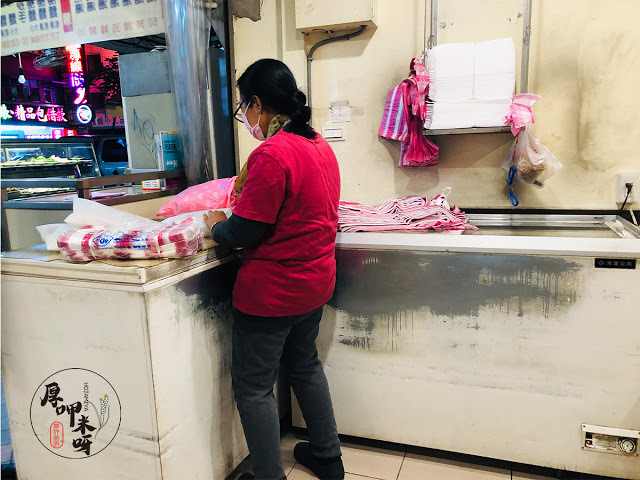 【厚呷米呀│台北萬華】海天香餃 在地超過20年好吃特色水餃老店/正宗㊣很多人吃這家長大的/除了水餃之外雲吞撈麵也好吃必點/另售冷凍水餃多款特色口味 近捷運藍線龍山寺站1、2號出口-鄰近龍山寺