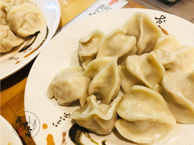 【厚呷米呀│台北萬華】海天香餃 在地超過20年好吃特色水餃老店/正宗㊣很多人吃這家長大的/除了水餃之外雲吞撈麵也好吃必點/另售冷凍水餃多款特色口味 近捷運藍線龍山寺站1、2號出口-鄰近龍山寺