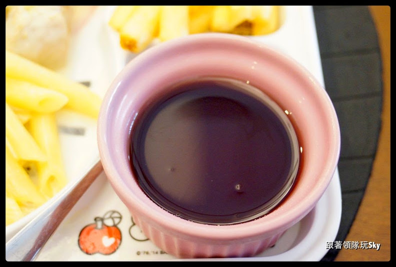 三重美食推薦-好吃好玩的親子餐廳[ 朵娜好食親子餐廳 ]