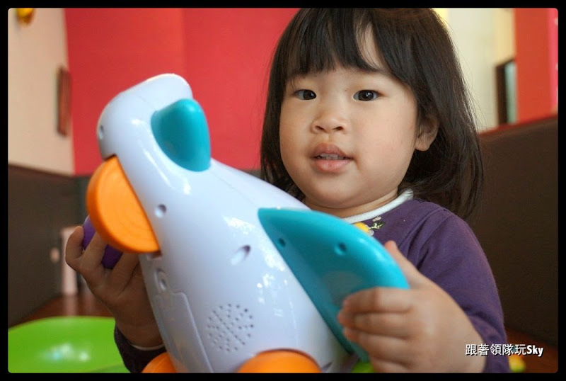 三重美食推薦-好吃好玩的親子餐廳[ 朵娜好食親子餐廳 ]