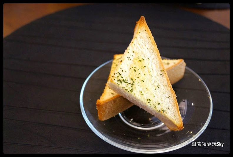 三重美食推薦-好吃好玩的親子餐廳[ 朵娜好食親子餐廳 ]