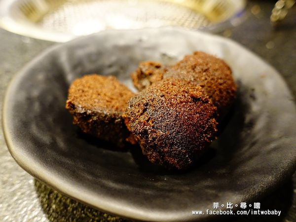 瓦崎燒烤火鍋(敦南店)：【捷運美食】瓦崎燒烤火鍋-敦南店 精緻單點吃到飽 頂級Prime無骨牛小排/松阪豬/肥美生蠔/蝦子軍團/哈根達斯/台啤無限供應！東區燒烤火鍋