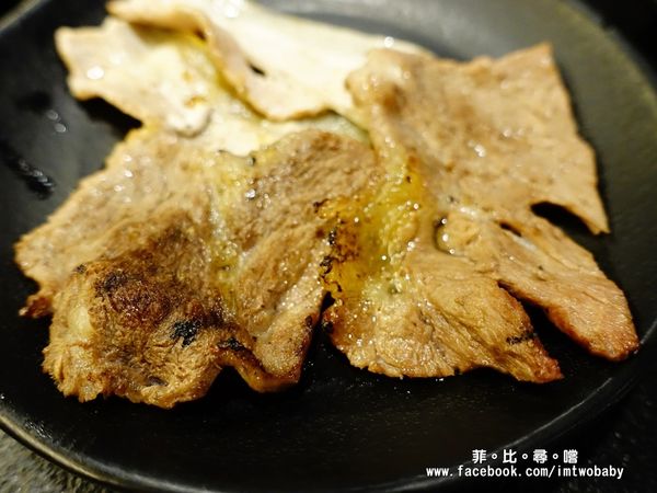 瓦崎燒烤火鍋(敦南店)：【捷運美食】瓦崎燒烤火鍋-敦南店 精緻單點吃到飽 頂級Prime無骨牛小排/松阪豬/肥美生蠔/蝦子軍團/哈根達斯/台啤無限供應！東區燒烤火鍋