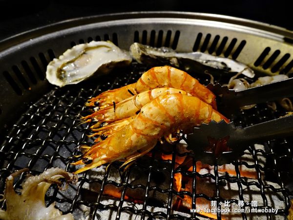 瓦崎燒烤火鍋(敦南店)：【捷運美食】瓦崎燒烤火鍋-敦南店 精緻單點吃到飽 頂級Prime無骨牛小排/松阪豬/肥美生蠔/蝦子軍團/哈根達斯/台啤無限供應！東區燒烤火鍋