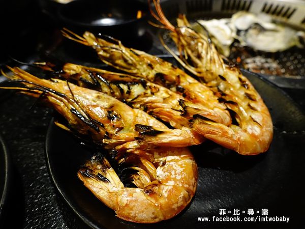 瓦崎燒烤火鍋(敦南店)：【捷運美食】瓦崎燒烤火鍋-敦南店 精緻單點吃到飽 頂級Prime無骨牛小排/松阪豬/肥美生蠔/蝦子軍團/哈根達斯/台啤無限供應！東區燒烤火鍋