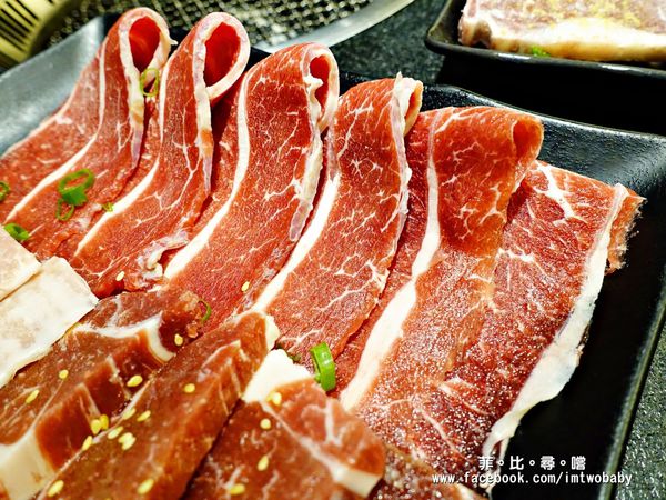 瓦崎燒烤火鍋(敦南店)：【捷運美食】瓦崎燒烤火鍋-敦南店 精緻單點吃到飽 頂級Prime無骨牛小排/松阪豬/肥美生蠔/蝦子軍團/哈根達斯/台啤無限供應！東區燒烤火鍋