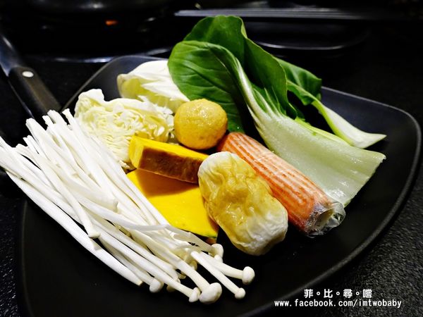 瓦崎燒烤火鍋(敦南店)：【捷運美食】瓦崎燒烤火鍋-敦南店 精緻單點吃到飽 頂級Prime無骨牛小排/松阪豬/肥美生蠔/蝦子軍團/哈根達斯/台啤無限供應！東區燒烤火鍋