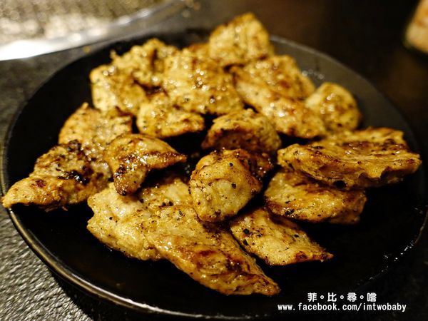 瓦崎燒烤火鍋(敦南店)：【捷運美食】瓦崎燒烤火鍋-敦南店 精緻單點吃到飽 頂級Prime無骨牛小排/松阪豬/肥美生蠔/蝦子軍團/哈根達斯/台啤無限供應！東區燒烤火鍋