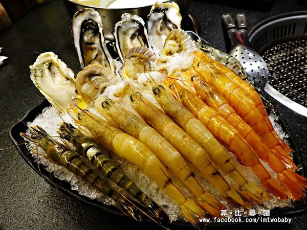 瓦崎燒烤火鍋(敦南店)：【捷運美食】瓦崎燒烤火鍋-敦南店 精緻單點吃到飽 頂級Prime無骨牛小排/松阪豬/肥美生蠔/蝦子軍團/哈根達斯/台啤無限供應！東區燒烤火鍋