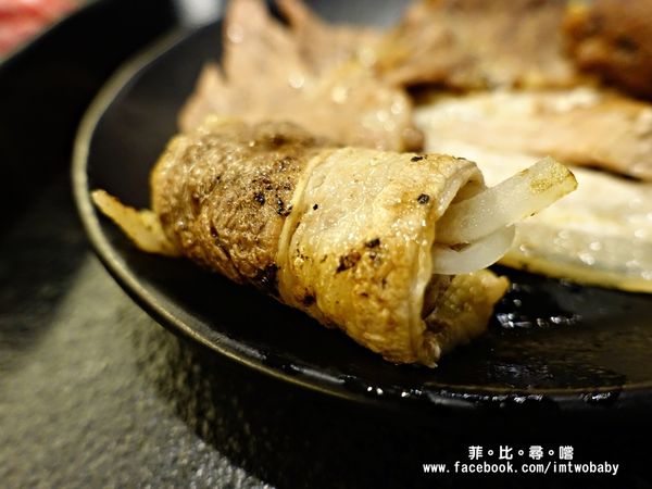 瓦崎燒烤火鍋(敦南店)：【捷運美食】瓦崎燒烤火鍋-敦南店 精緻單點吃到飽 頂級Prime無骨牛小排/松阪豬/肥美生蠔/蝦子軍團/哈根達斯/台啤無限供應！東區燒烤火鍋