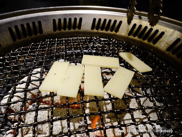 瓦崎燒烤火鍋(敦南店)：【捷運美食】瓦崎燒烤火鍋-敦南店 精緻單點吃到飽 頂級Prime無骨牛小排/松阪豬/肥美生蠔/蝦子軍團/哈根達斯/台啤無限供應！東區燒烤火鍋