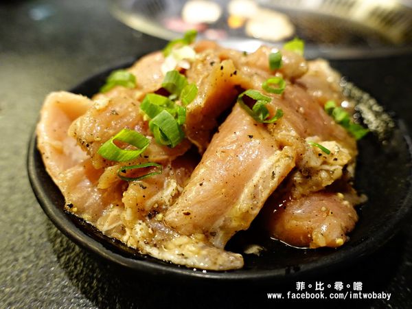 瓦崎燒烤火鍋(敦南店)：【捷運美食】瓦崎燒烤火鍋-敦南店 精緻單點吃到飽 頂級Prime無骨牛小排/松阪豬/肥美生蠔/蝦子軍團/哈根達斯/台啤無限供應！東區燒烤火鍋