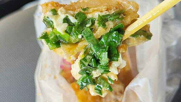 【三重美食】三重蛋餅大王｜排隊要等半小時以上的爆人氣蛋餅店