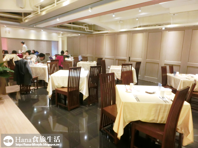 【台北市中山區】品盛悅素軒 | 精緻創意蔬食 猴菇排酥炸外皮飄香內多汁 石鍋拌飯辣夠味 氣氛好適合聚餐