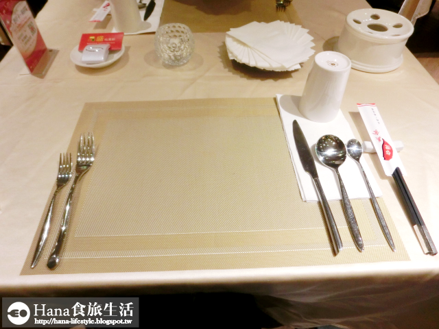 【台北市中山區】品盛悅素軒 | 精緻創意蔬食 猴菇排酥炸外皮飄香內多汁 石鍋拌飯辣夠味 氣氛好適合聚餐