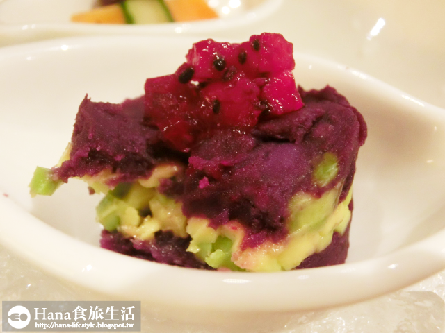 【台北市中山區】品盛悅素軒 | 精緻創意蔬食 猴菇排酥炸外皮飄香內多汁 石鍋拌飯辣夠味 氣氛好適合聚餐