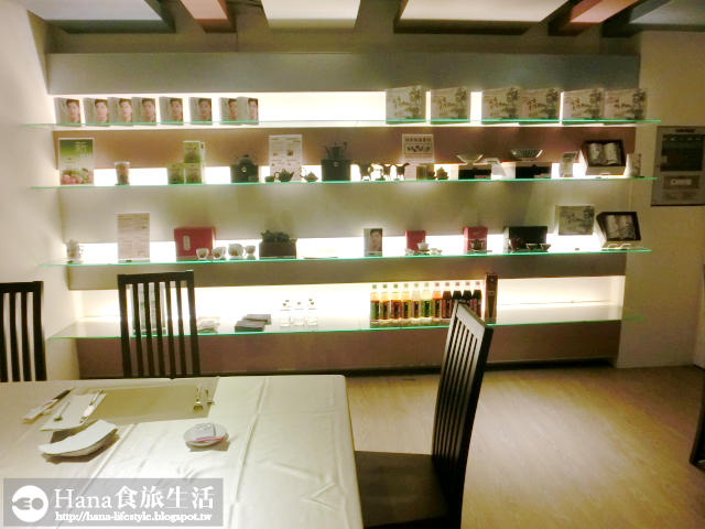 【台北市中山區】品盛悅素軒 | 精緻創意蔬食 猴菇排酥炸外皮飄香內多汁 石鍋拌飯辣夠味 氣氛好適合聚餐