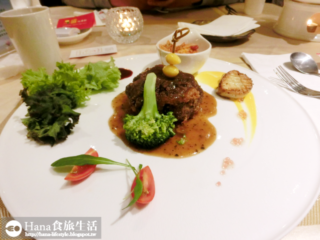 【台北市中山區】品盛悅素軒 | 精緻創意蔬食 猴菇排酥炸外皮飄香內多汁 石鍋拌飯辣夠味 氣氛好適合聚餐