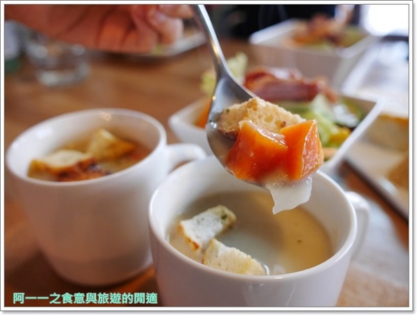 Pa Pa Rice 義大利燉飯專賣店：捷運忠孝敦化站美食 Pa Pa Rice 義大利燉飯專賣店～誘人水波蛋燉飯，吃得到愛的料理