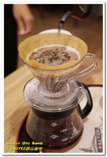 J Coffee 傑品咖啡:台中火車站素食.適合等車,更可玩DIY的特色咖啡館──J COFFEE傑品咖啡