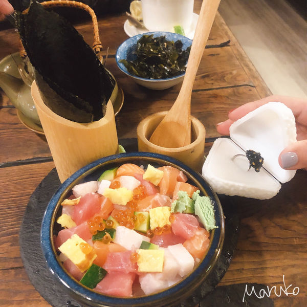 < 港町十三番地-梅川店 > 日式燒烤,串燒,生魚片 ,丼飯 , 鍋物 / 台中平價日式料理推薦 2020.02.17