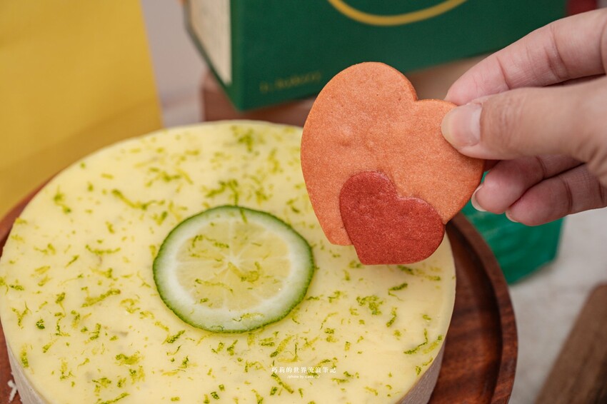 母親節蛋糕推薦清爽系甜點＋聯名花藝組合，送媽媽最剛好的甜！💐